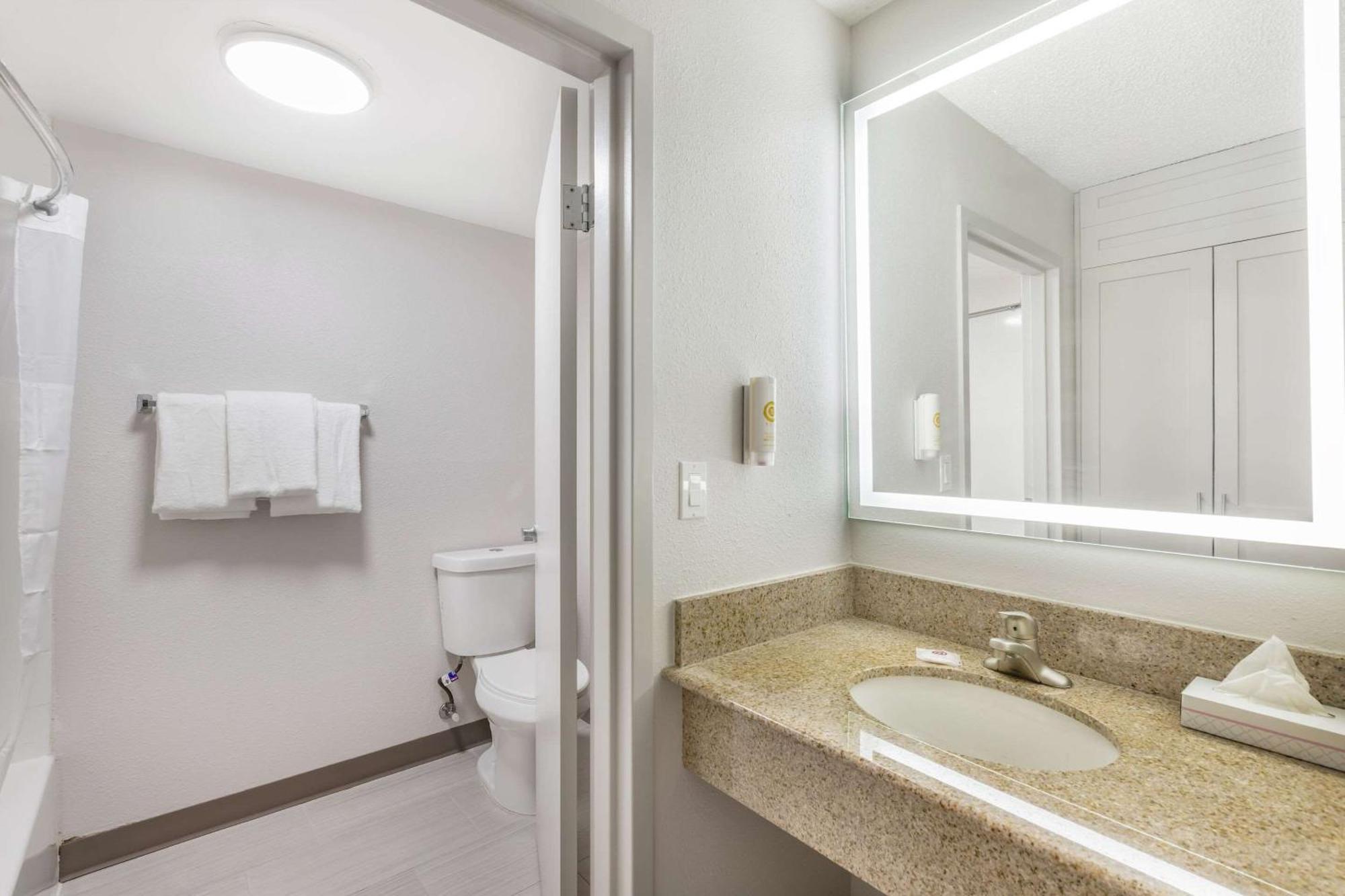 Comfort Inn & Suites Arlington Heights - Buffalo Grove المظهر الخارجي الصورة